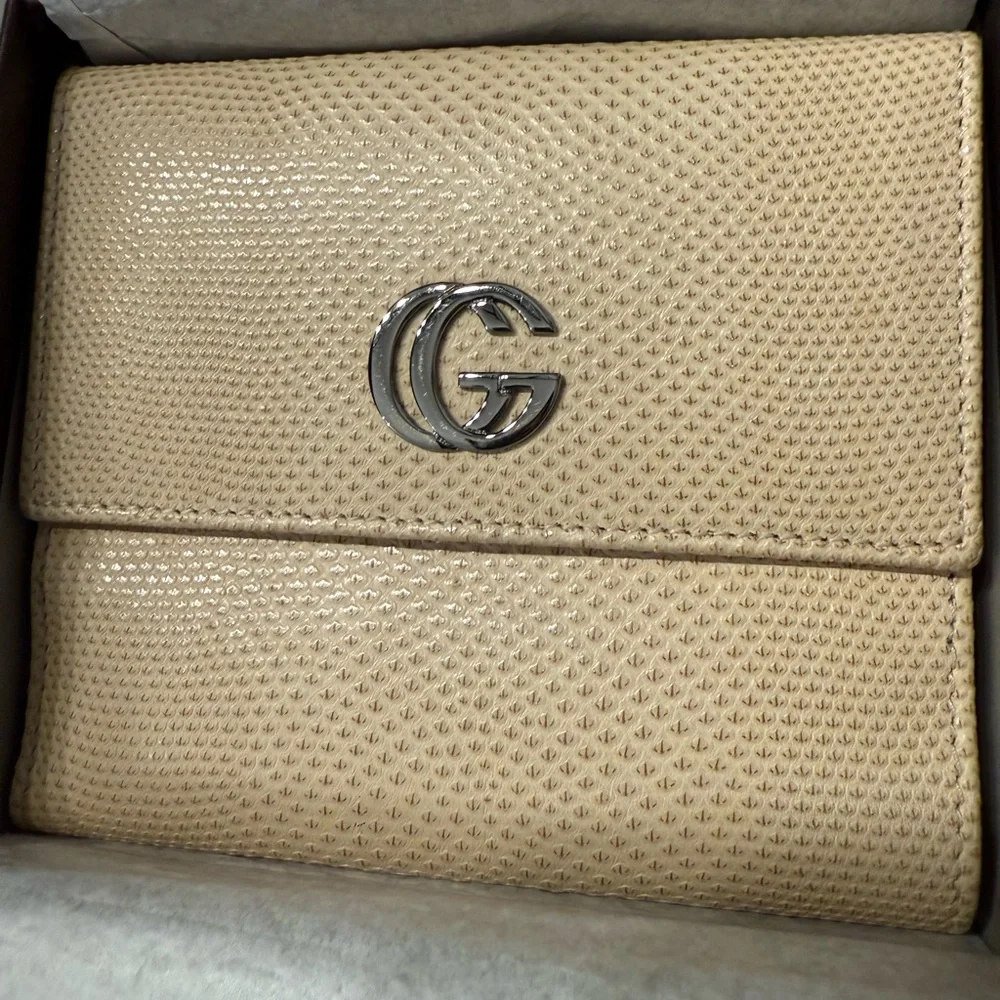 Gucci Marmont Exotic Lizard Leather wallet NWOT Full Inclusion